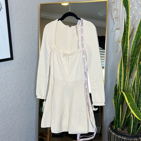 HOUSE OF CB 'Caprice' Cream Dainty Knit Mini Dress NWT - Picture 7 of 9